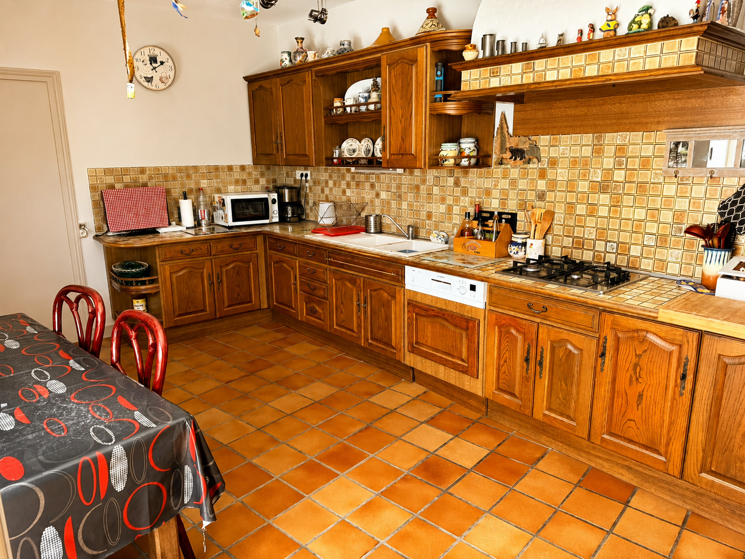 Maison à vendre à Loulay (17330) – 180 m² – 4 chambres – Terrasse – Garage – Centre-ville