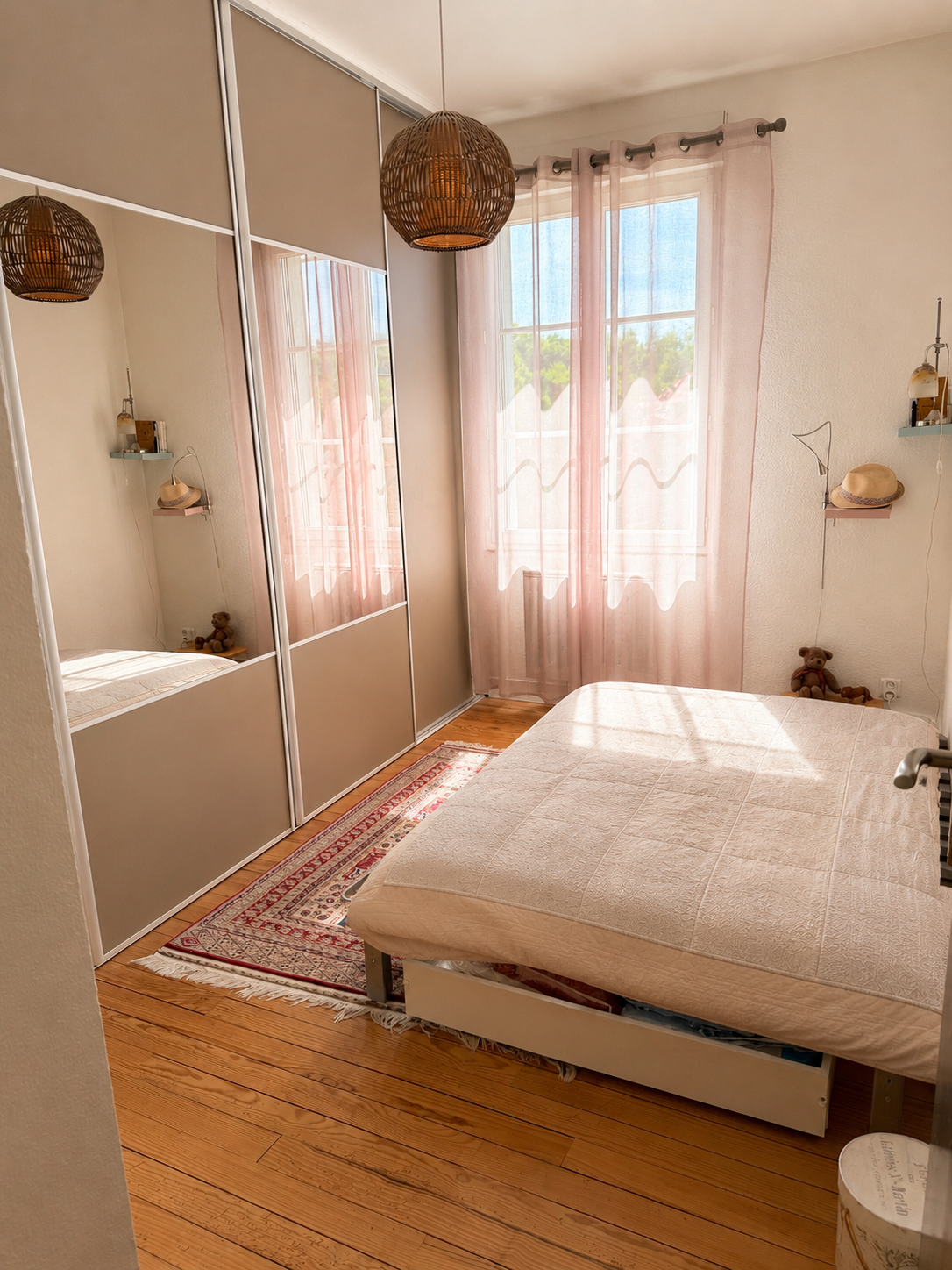 Ensemble immobilier de 134 m² — Saintes Rive Droite — Deux logements indépendants