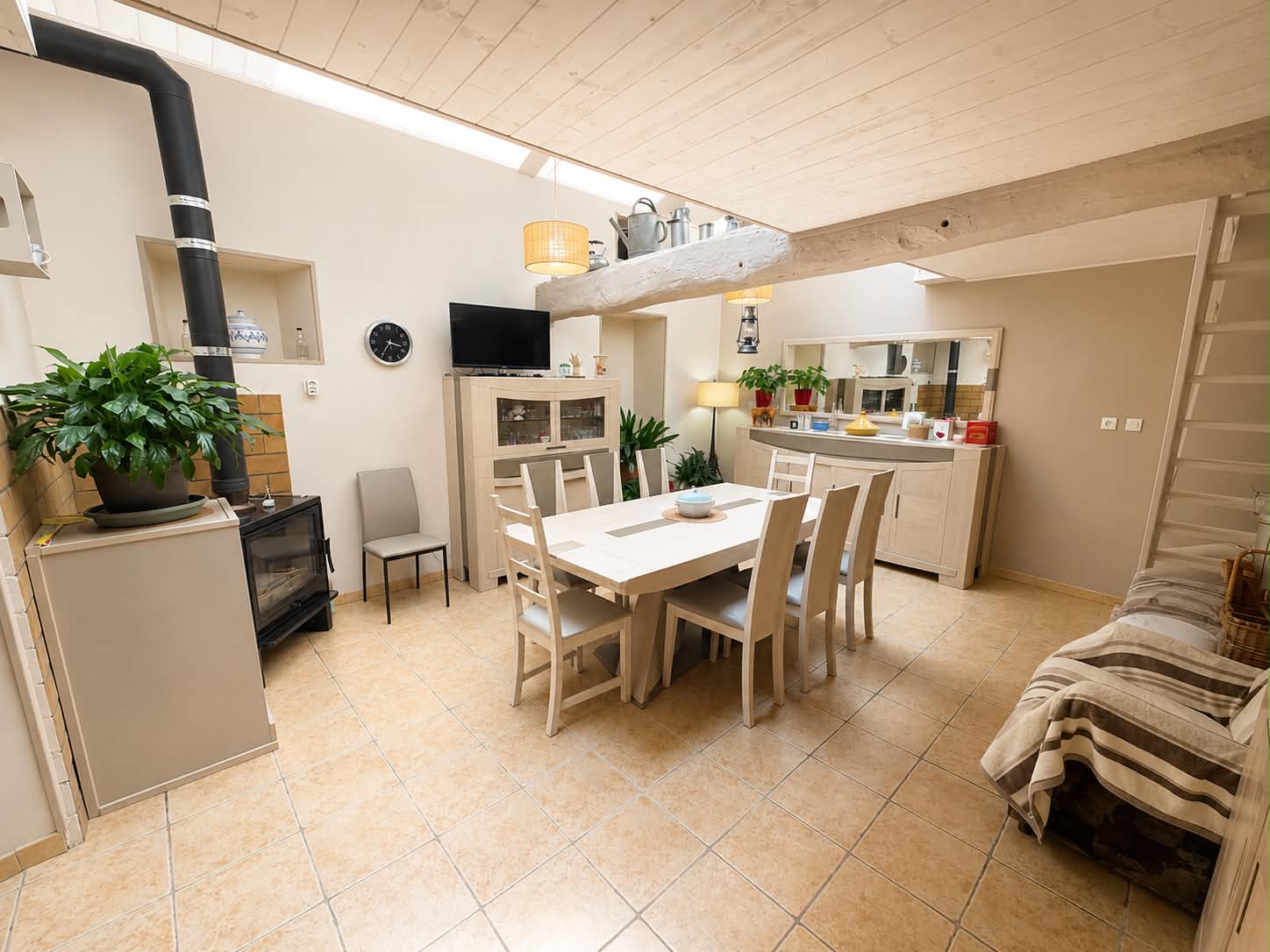 🏡 AULNAY – Maison rénovée 3 chambres avec jardin et dépendances